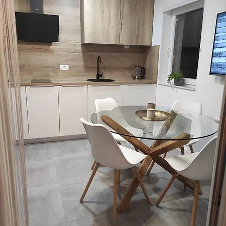 Apartment Ema Primošten